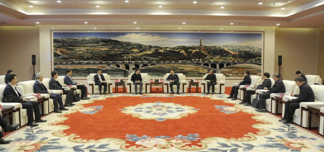 陜西省委常委、延安市委書記趙剛會(huì)見嚴(yán)鑒鉑董事長一行