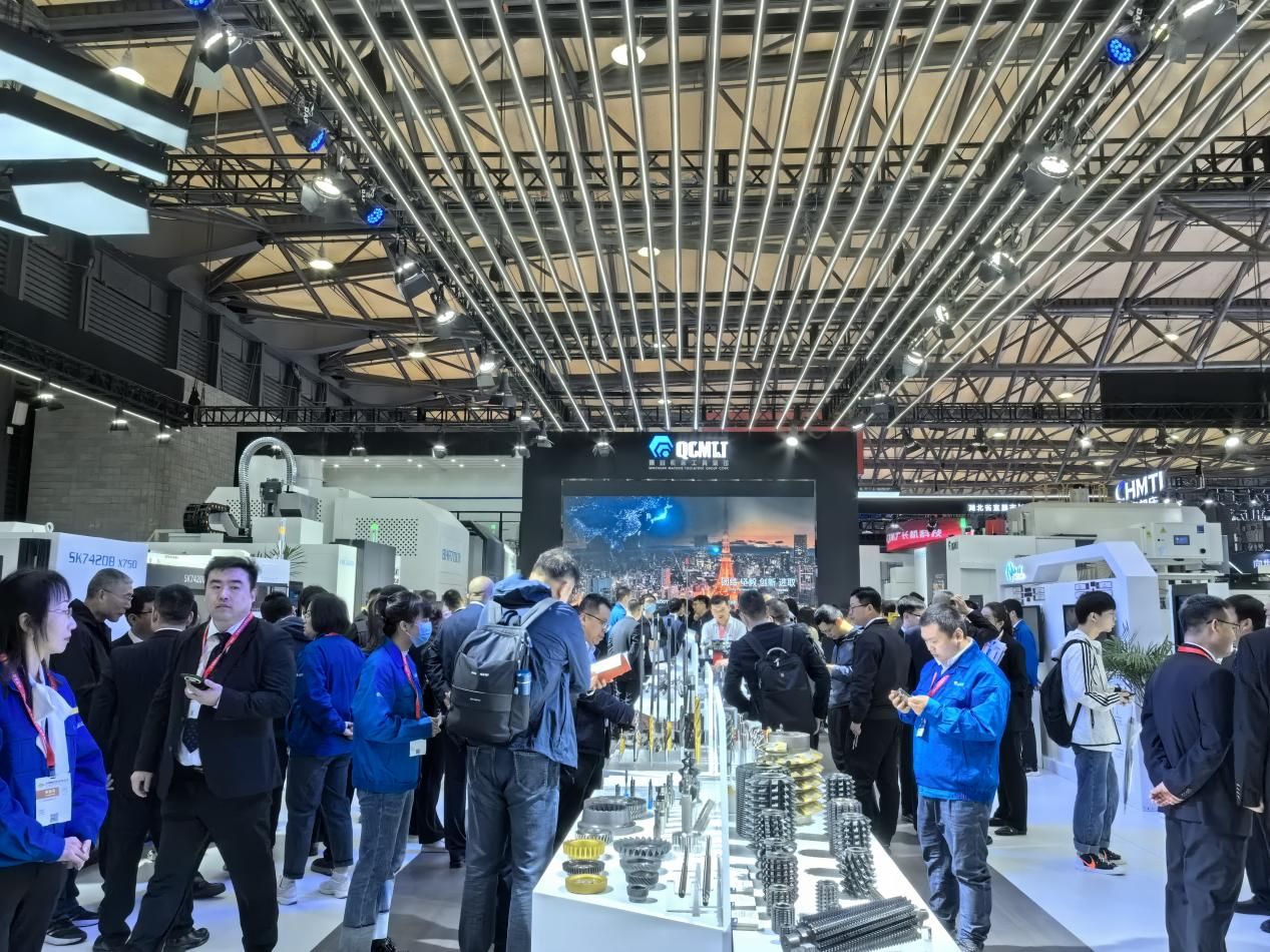 【中國(guó)工業(yè)報(bào)】秦川機(jī)床：智慧引領(lǐng)，勇?lián)圃鞆?qiáng)國(guó)使命