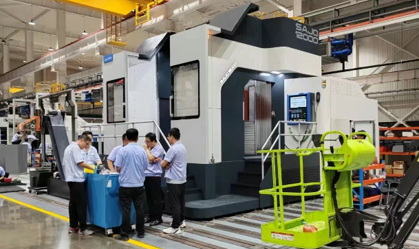 【精密裝備】堅(jiān)守崗位戰(zhàn)高溫 拼搏奮進(jìn)保生產(chǎn)