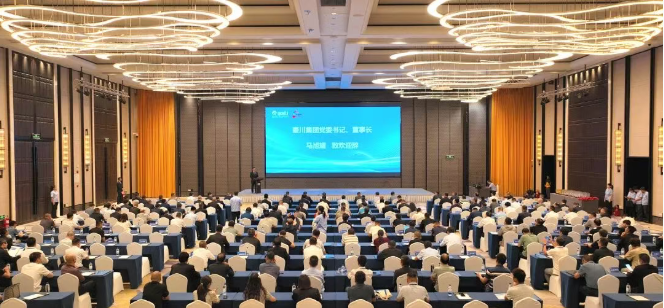 【60年慶 · 工廠開(kāi)放日】數(shù)智秦川·裝備領(lǐng)航—誠(chéng)邀用戶感恩答謝“回家之旅” 誓與用戶攜手共進(jìn)“未來(lái)之約”